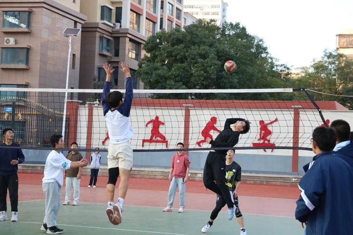 而趙睿則以