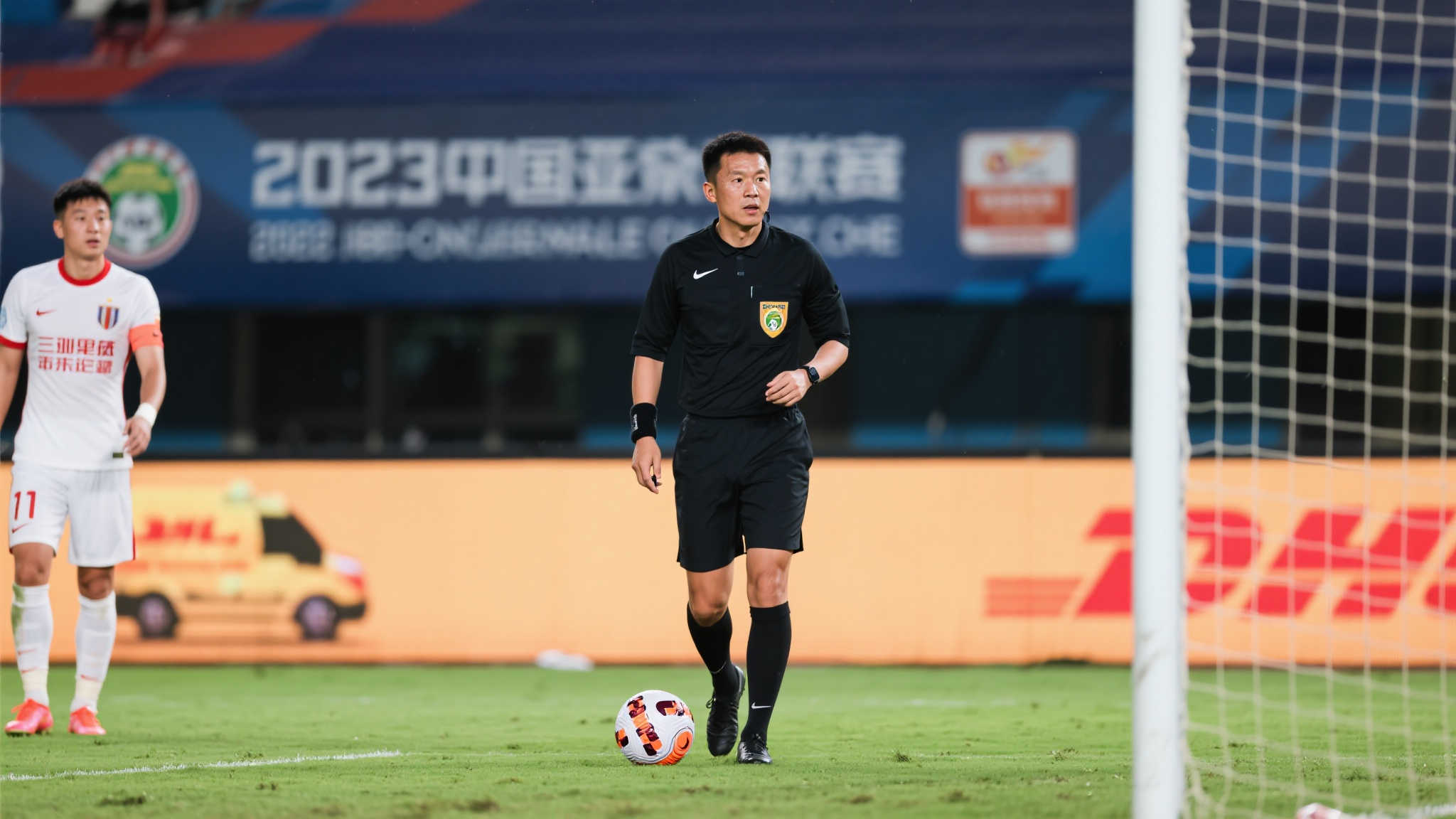 让人们对他 让人们对他