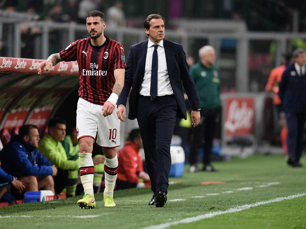 危难之际 危难之际