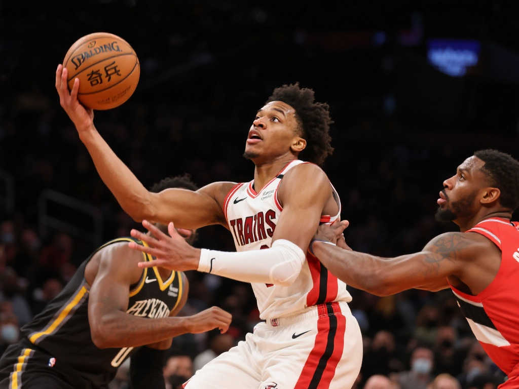 大的三分球 大的三分球